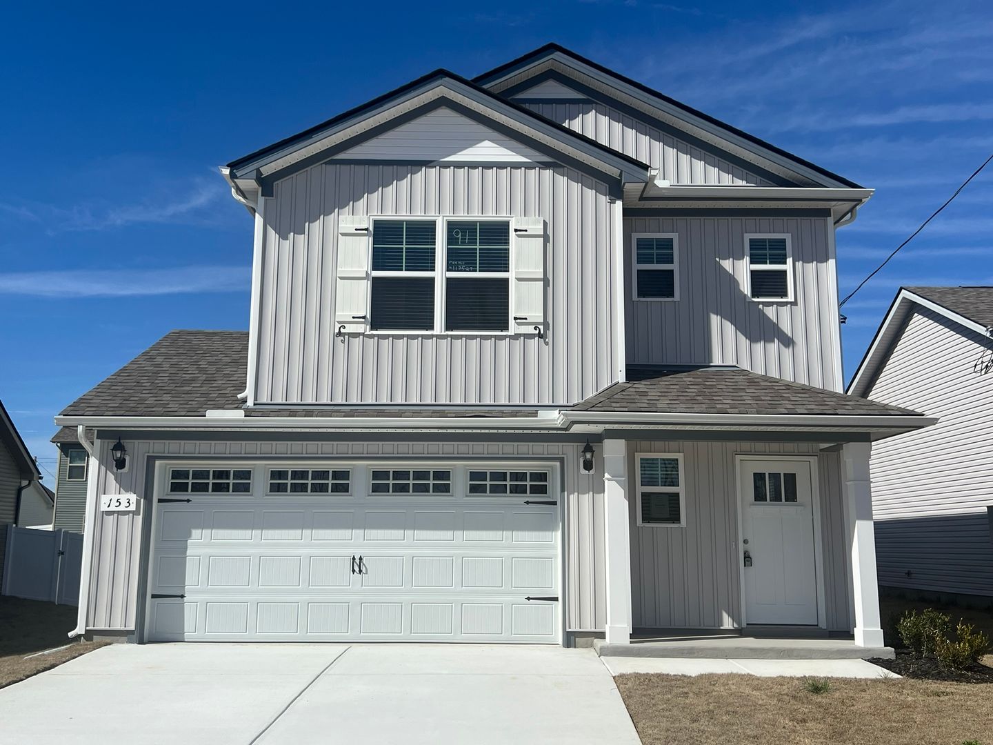 Manchester House: 153 Stonehenge Circle