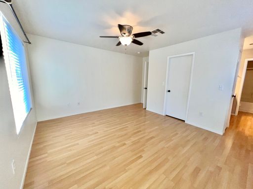 8613 Majestic Pine Ave, Las Vegas, NV 89143