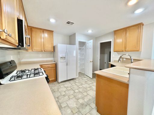 203 Del Cira Ave, Las Vegas, NV 89183