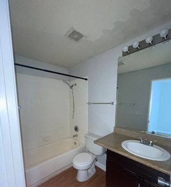 8600 W Charleston Blvd Unit 1043, Las Vegas, NV 89117