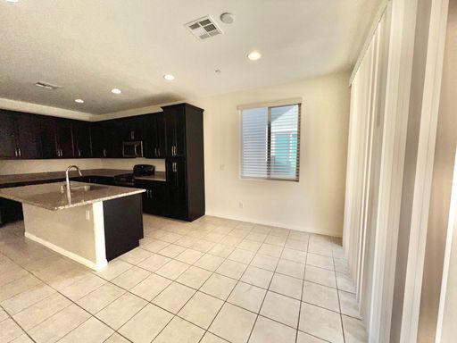 365 Badinerie St., Henderson, NV 89011