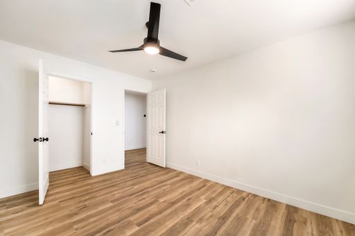 17 Sandwedge Dr, Henderson, NV 89074