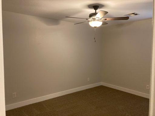 9068 Palomino Park Ct, Las Vegas, NV 89178