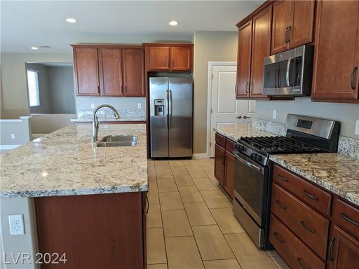 909 Old Creek , North Las Vegas, NV 89084