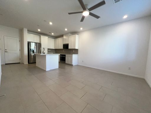 B-230 Wewatta:H-1283, Henderson, NV 89011