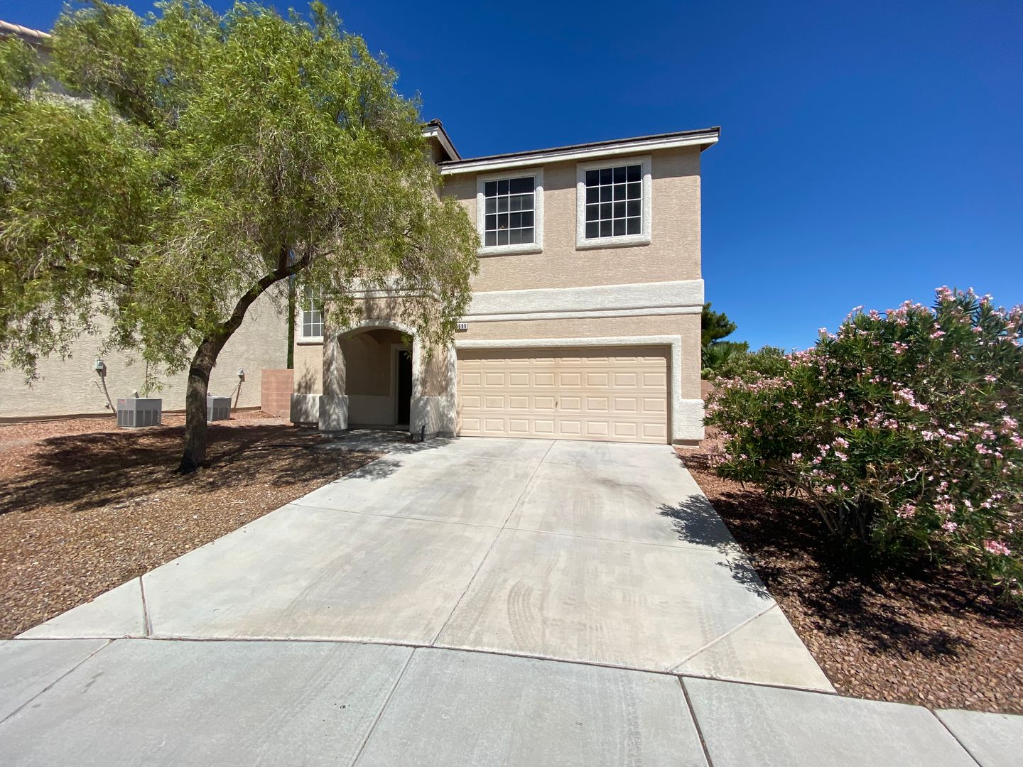 Las Vegas House: 5680 Arrow Tree Street