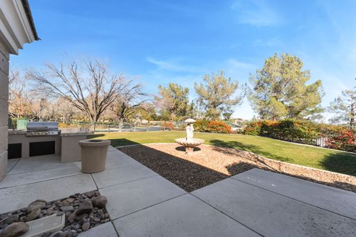 904 Pont Chartrain, Las Vegas, NV 89145