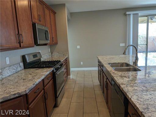 909 Old Creek , North Las Vegas, NV 89084