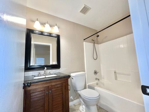 8613 Majestic Pine Ave, Las Vegas, NV 89143