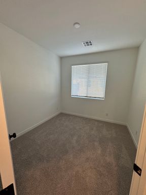 197 Wewatta Ave, Henderson, NV 89011