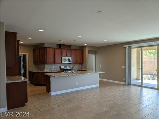 909 Old Creek , North Las Vegas, NV 89084