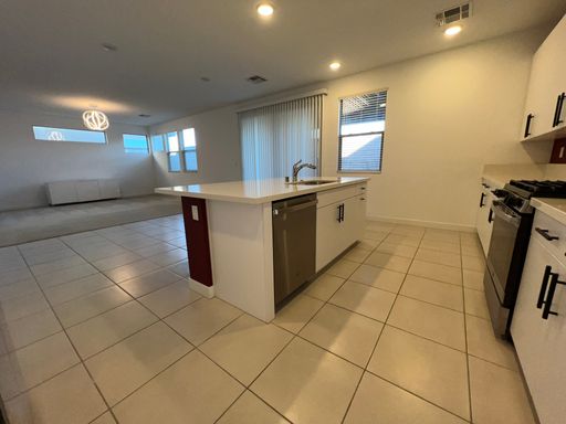 612 Emerson Creek Ct, North Las Vegas, NV 89084