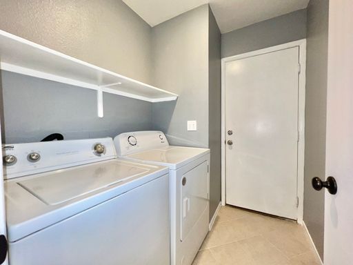 8613 Majestic Pine Ave, Las Vegas, NV 89143