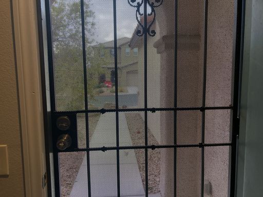 9068 Palomino Park Ct, Las Vegas, NV 89178