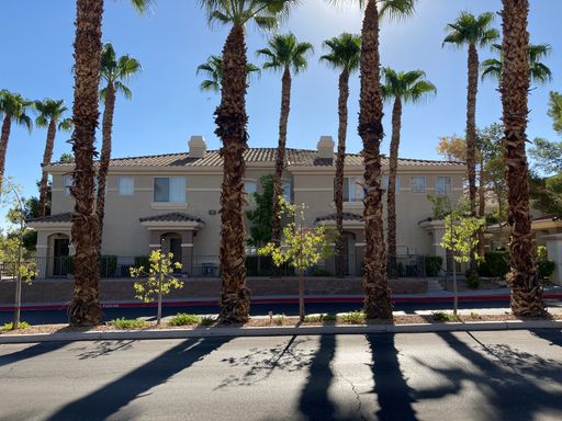 The Falls at Rhodes Ranch first floor 2 bedroom 2 bath condo – photo 1