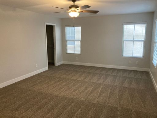 9068 Palomino Park Ct, Las Vegas, NV 89178