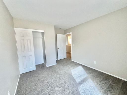 203 Del Cira Ave, Las Vegas, NV 89183