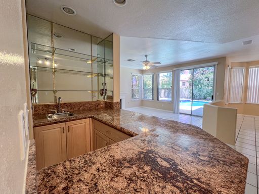 2920 Sunstone St, Las Vegas, NV 89128