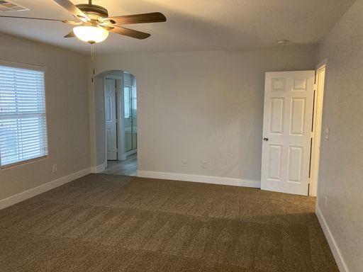 9068 Palomino Park Ct, Las Vegas, NV 89178