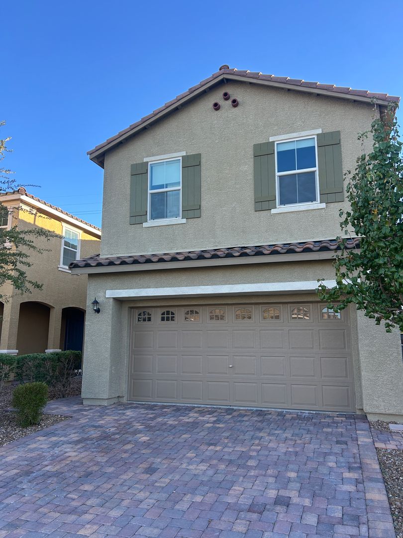 Henderson House: 2936 Aragon Terrace