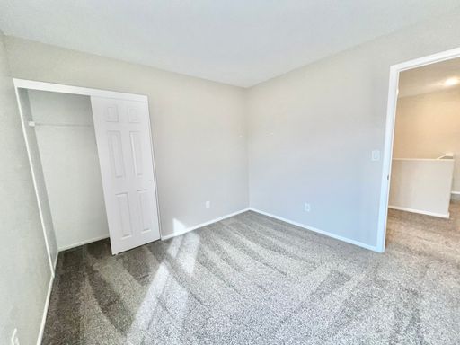 203 Del Cira Ave, Las Vegas, NV 89183