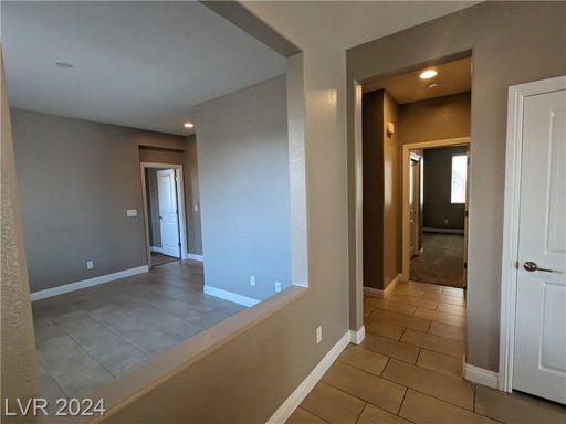 909 Old Creek , North Las Vegas, NV 89084