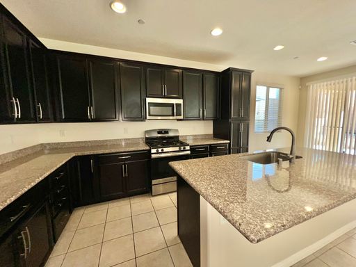 365 Badinerie St., Henderson, NV 89011