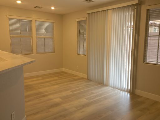 9068 Palomino Park Ct, Las Vegas, NV 89178