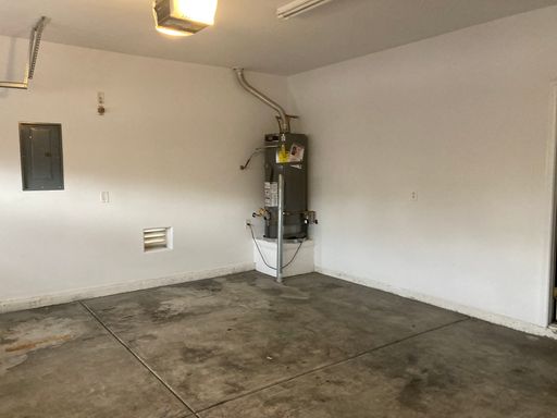 9068 Palomino Park Ct, Las Vegas, NV 89178