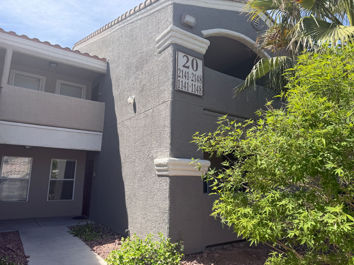Las Vegas House: 5055 W Hacienda Ave 1146