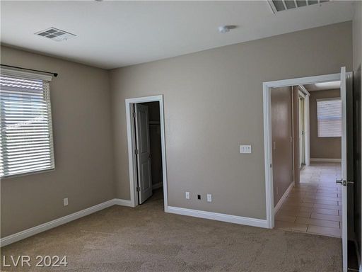 909 Old Creek , North Las Vegas, NV 89084