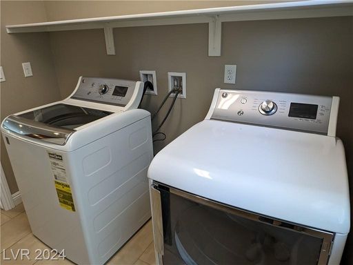 909 Old Creek , North Las Vegas, NV 89084