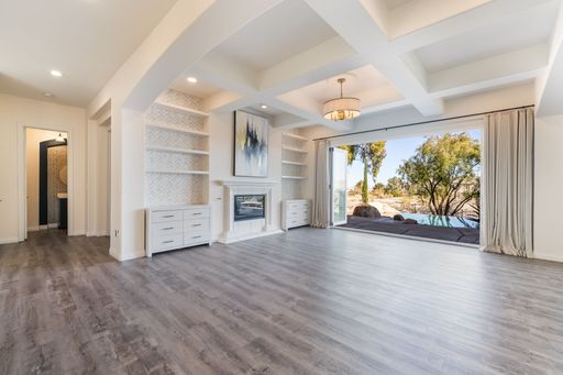 904 Pont Chartrain, Las Vegas, NV 89145