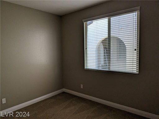 909 Old Creek , North Las Vegas, NV 89084