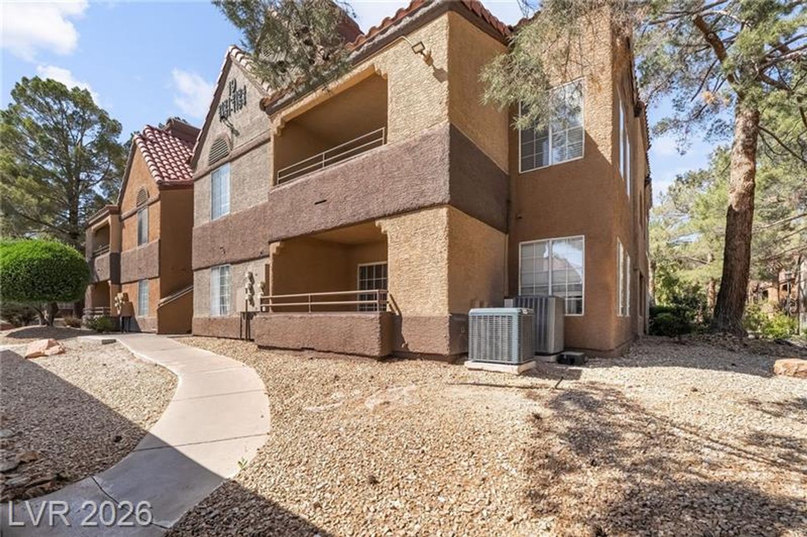 Las Vegas House: 2200 South Fort Apache 2182