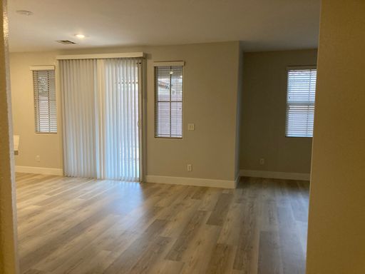 9068 Palomino Park Ct, Las Vegas, NV 89178