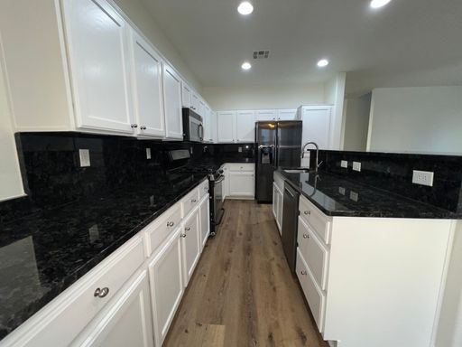 4966 Crimson Mare Rd, Las Vegas, NV 89139