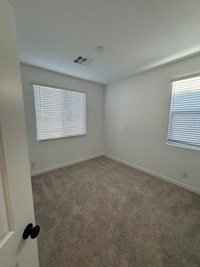 197 Wewatta Ave, Henderson, NV 89011