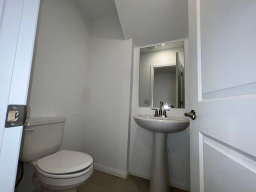 B-230 Wewatta:H-1283, Henderson, NV 89011