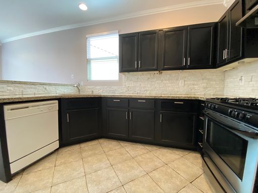 9293 Adamshurst Avenue, Las Vegas, NV 89148