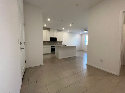 B-230 Wewatta:H-1283, Henderson, NV 89011