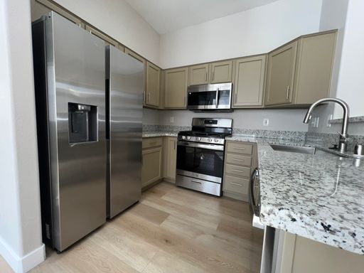 10780 Valencia Hills St, Las Vegas, NV 89141