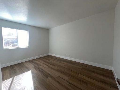 5060 Indian River Dr #391, Las Vegas, NV 89103