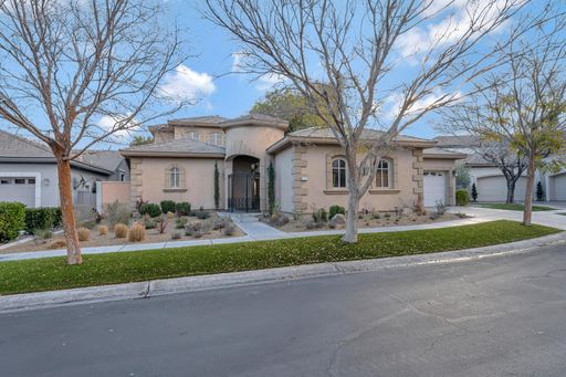 904 Pont Chartrain, Las Vegas, NV 89145