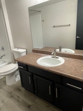 7255 W Sunset Rd #2117, Las Vegas, NV 89113