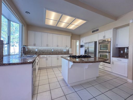 2920 Sunstone St, Las Vegas, NV 89128