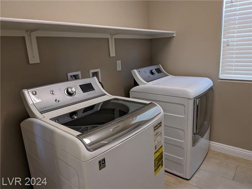 909 Old Creek , North Las Vegas, NV 89084