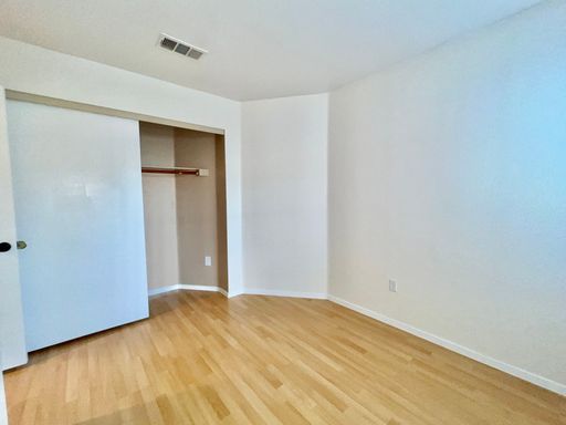 8613 Majestic Pine Ave, Las Vegas, NV 89143