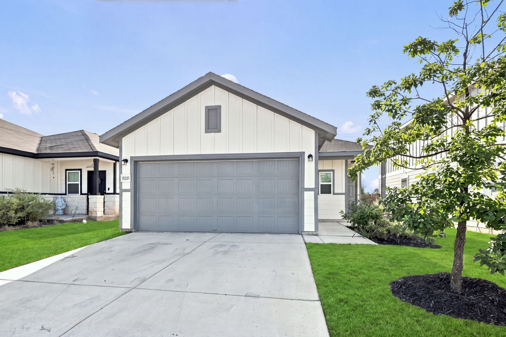 San Antonio House: 11248 Long Rider