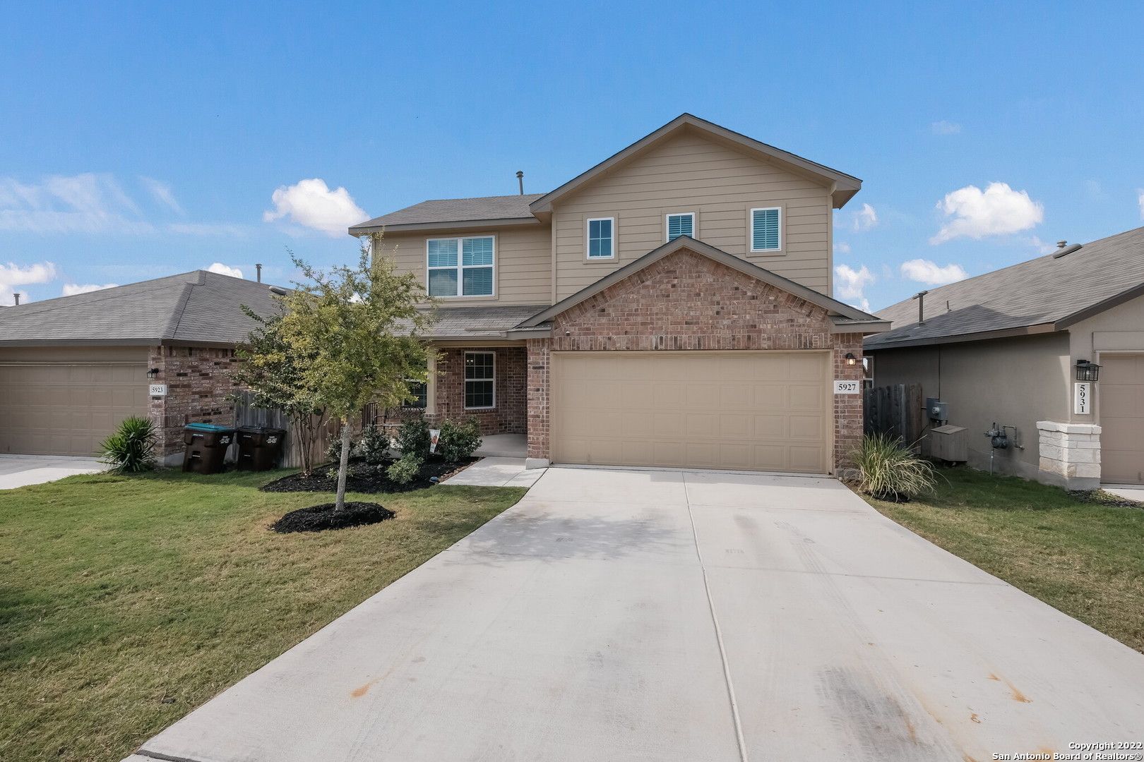 San Antonio House: 5927 Hindes Stone